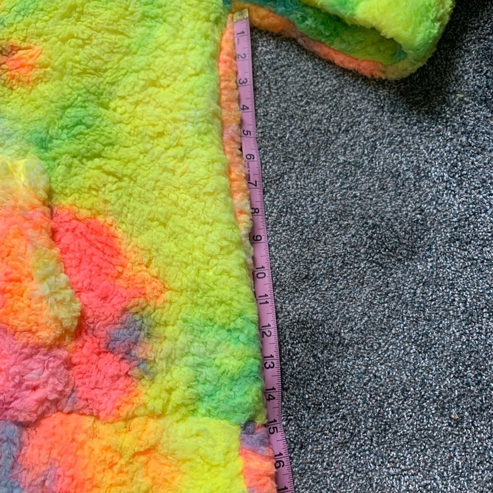 NEW! PLUS Size Multi Color Tie Dye Sherpa Hoodie - Picture 7 of 7